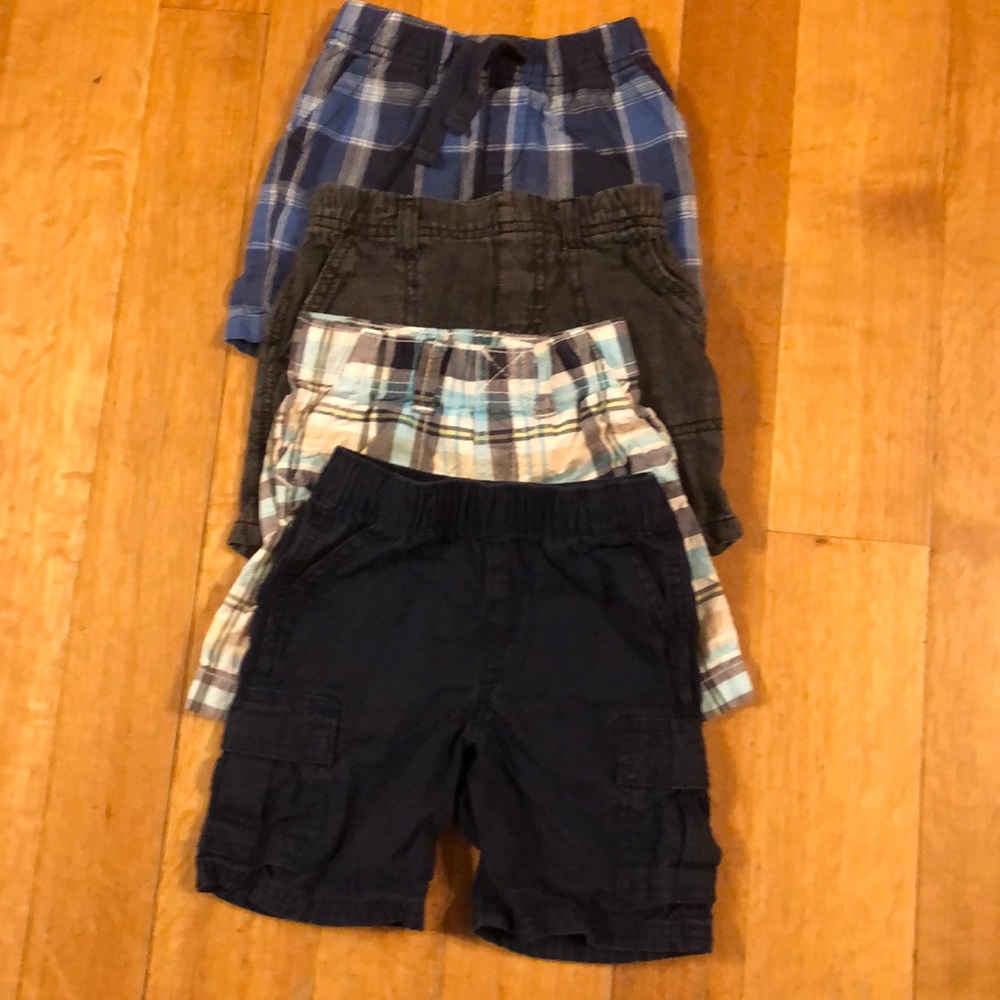 2T shorts bundle of 4